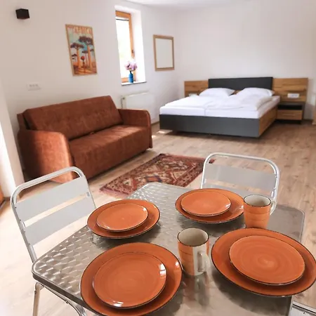 Katrca Bezigrad Ljubljana