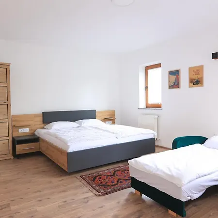 Katrca Bezigrad Apartmán *