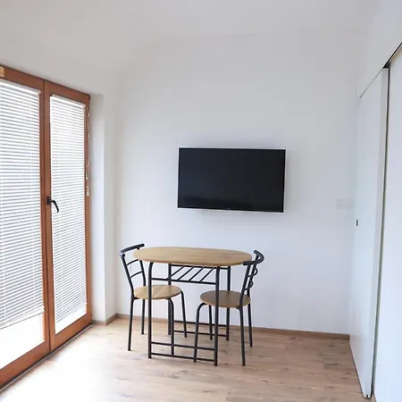 Katrca Bezigrad Apartmán