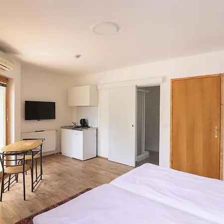 Katrca Bezigrad Apartmán *