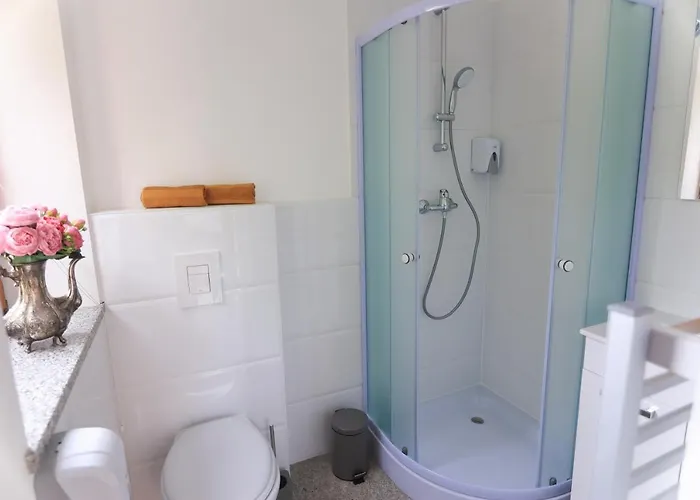 Katrca Bezigrad * Lubiana