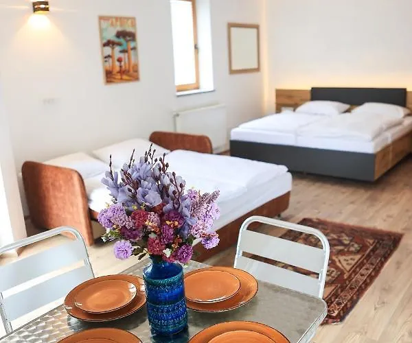 Katrca Bezigrad * Lubiana