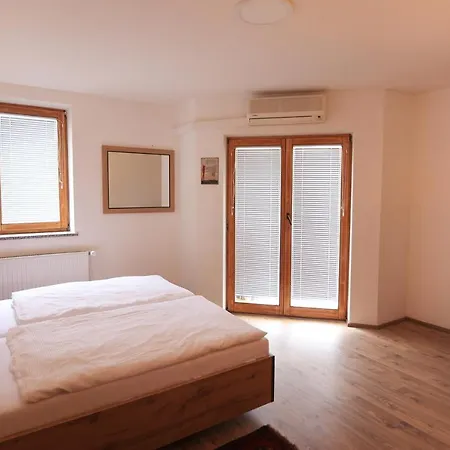 Katrca Bezigrad Apartamento