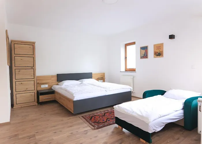 Katrca Bezigrad Lägenhet *